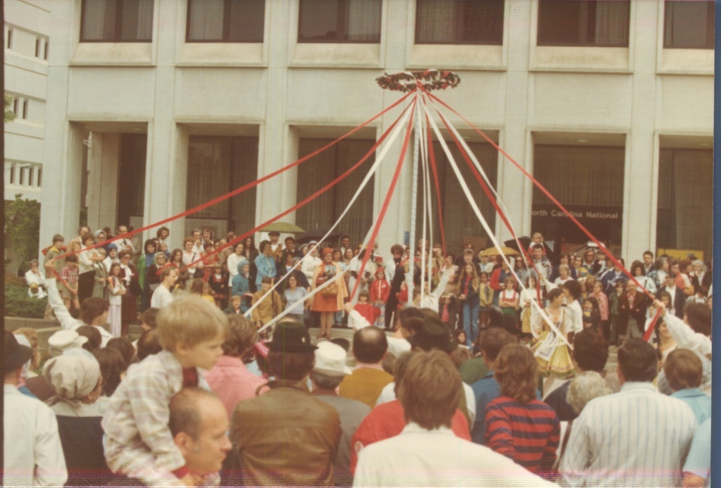 1976 05 01 14 Winston Salem Springfest.jpg